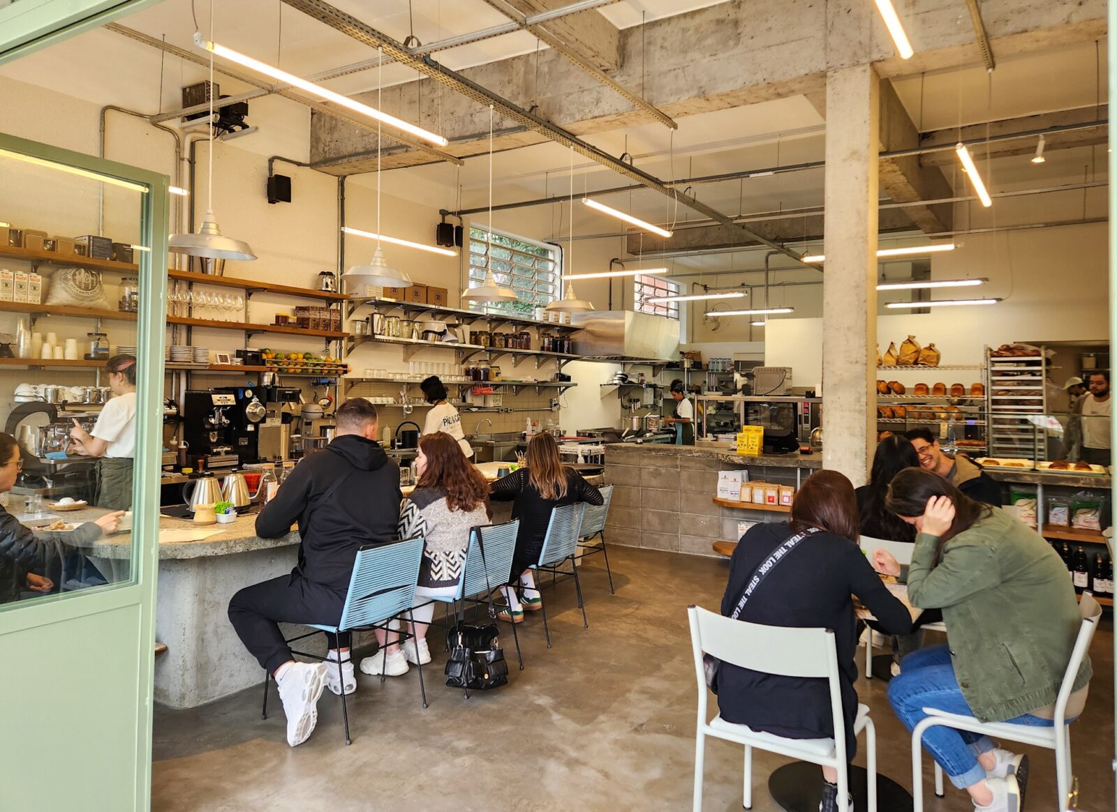 Local Pães e Cafés Especiais